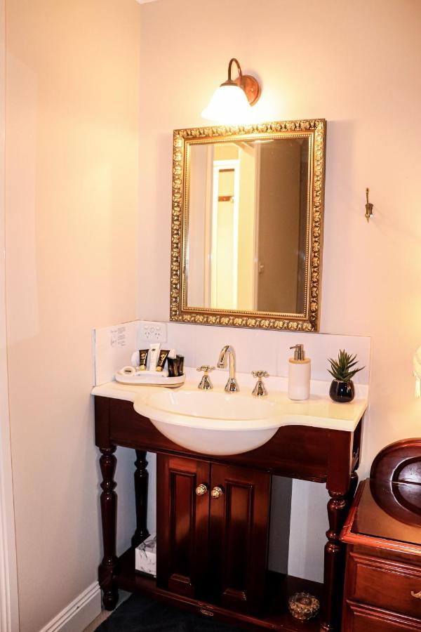 Plumes Boutique Bed & Breakfast Tamworth Buitenkant foto