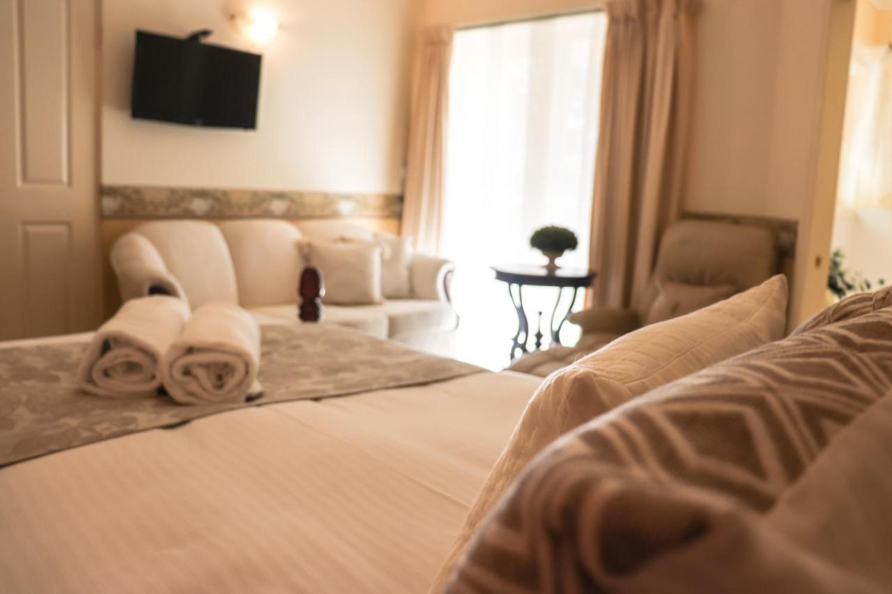 Plumes Boutique Bed & Breakfast Tamworth Buitenkant foto