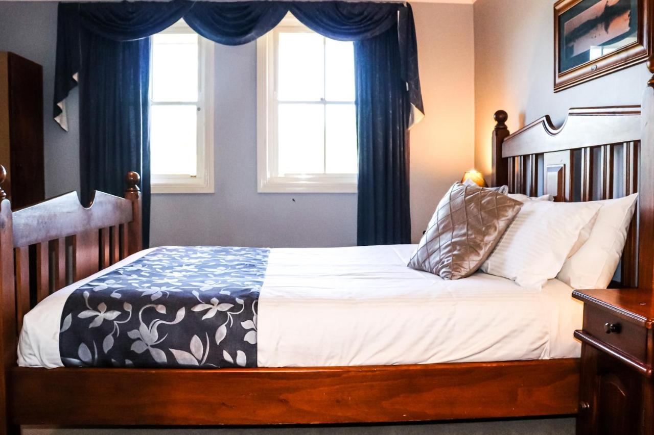 Plumes Boutique Bed & Breakfast Tamworth Buitenkant foto